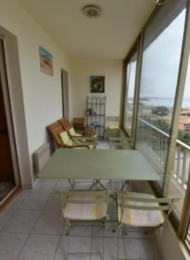 Charming Studio With Terrace And 180 Sea View Six-Fours-les-Plages 0*,  France
