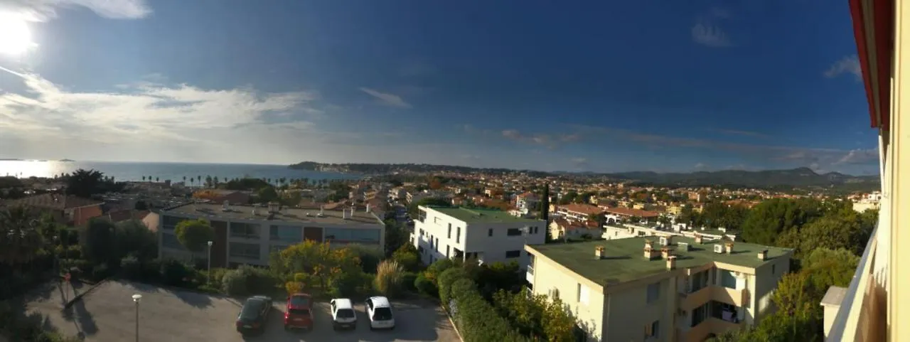 Charming Studio With Terrace And 180 Sea View Apartment Six-Fours-les-Plages